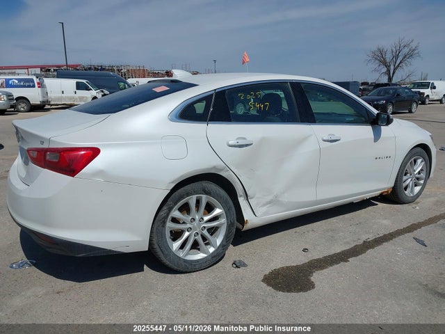1G1ZE5STXHF160062 Chevrolet MALIBU LT