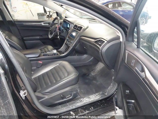 3FA6P0T98HR261216 Ford FUSION SE