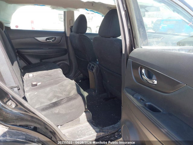 2015 Nissan Rogue S მანქანა იყიდება აუქციონზე, vin: 5N1AT2MV9FC877523, აუქციონის ნომერი: 20255523
