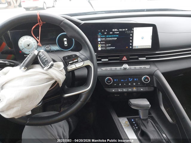 KMHLM4AG2PU530442 Hyundai ELANTRA SEL