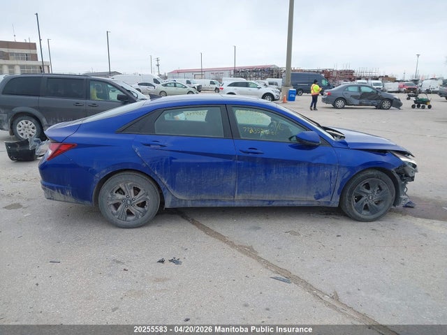 KMHLM4AG2PU530442 Hyundai ELANTRA SEL