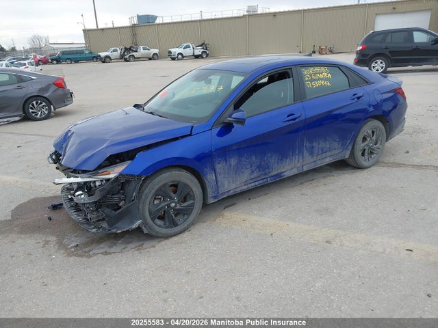 KMHLM4AG2PU530442 Hyundai ELANTRA SEL