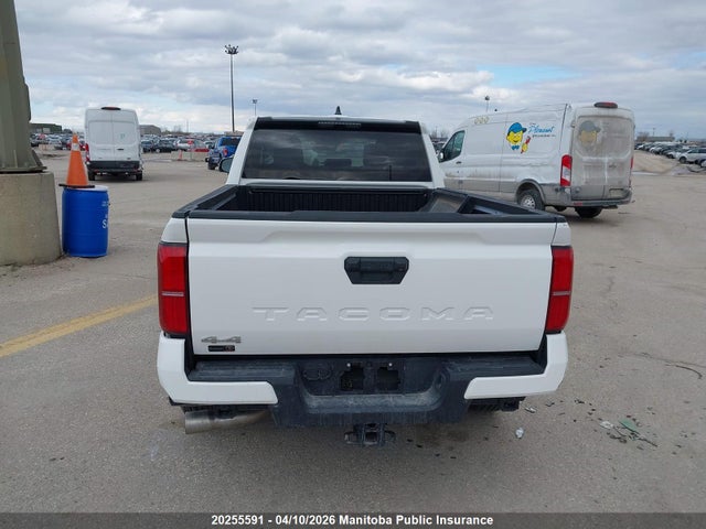 3TYLB5JN5ST086215 Toyota Tacoma Double Cab