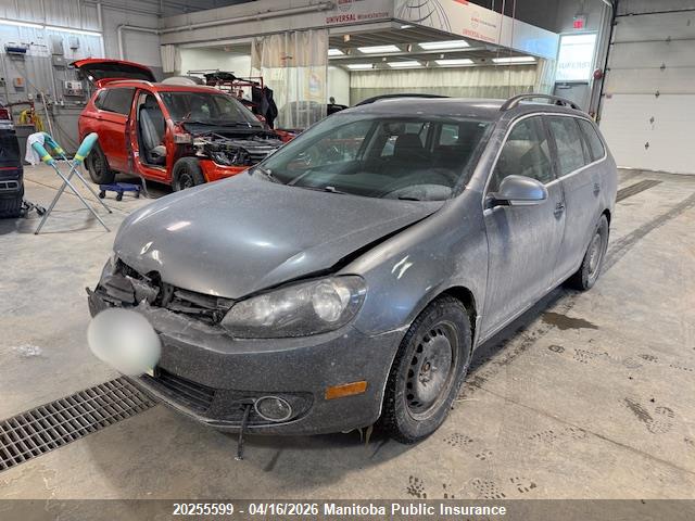 20255599 :رقم المزاد ، 3VWPL7AJ3EM607856 vin ، 2014 Volkswagen Golf 2.0 Tdi مزاد بيع