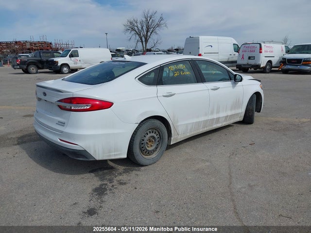 Продажа на аукционе авто 2020 Ford Fusion Titanium Hybrid, vin: 3FA6P0RU6LR157358, номер лота: 20255604