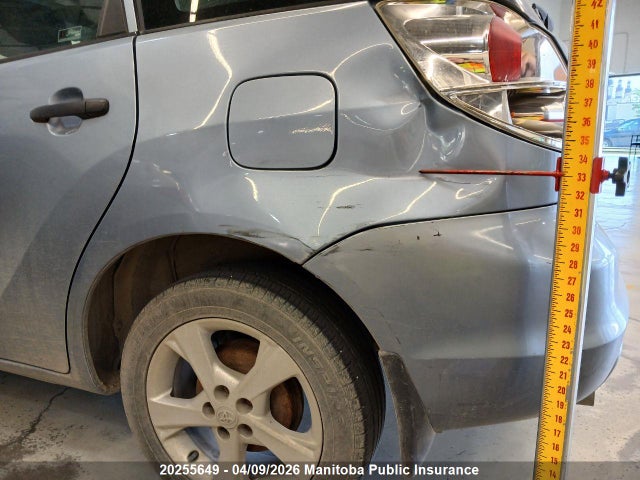 20255649 :رقم المزاد ، 2T1KR32E16C562318 vin ، 2006 Toyota Matrix مزاد بيع
