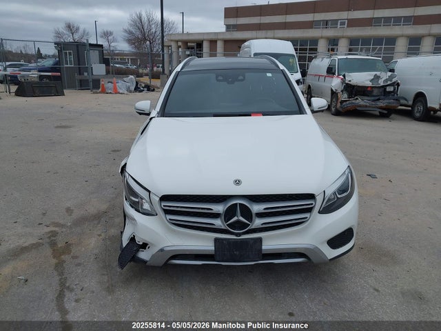 20255814 :رقم المزاد ، WDC0G4KBXJV031093 vin ، 2018 Mercedes Benz Glc300 مزاد بيع