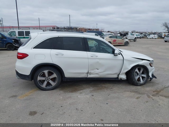 20255814 :رقم المزاد ، WDC0G4KBXJV031093 vin ، 2018 Mercedes Benz Glc300 مزاد بيع