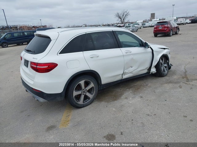 20255814 :رقم المزاد ، WDC0G4KBXJV031093 vin ، 2018 Mercedes Benz Glc300 مزاد بيع