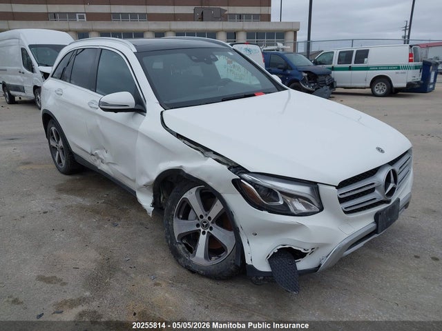 20255814 :رقم المزاد ، WDC0G4KBXJV031093 vin ، 2018 Mercedes Benz Glc300 مزاد بيع