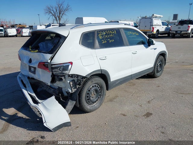20255828 :رقم المزاد ، 3VVLX7B29NM095941 vin ، 2022 Volkswagen Taos Comfortline 1.5 Tsi مزاد بيع