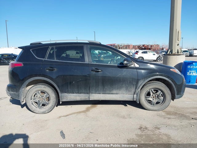 20255876 :رقم المزاد ، 2T3BFREV3GW512132 vin ، 2016 Toyota Rav4 Le مزاد بيع