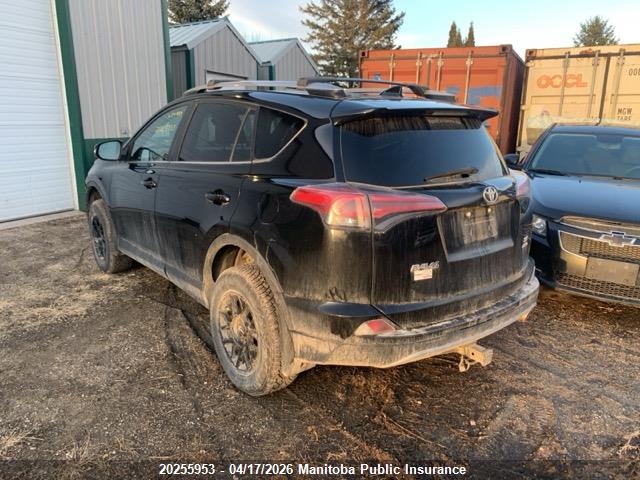 2T3JFREVXHW572020 Toyota RAV4 SE