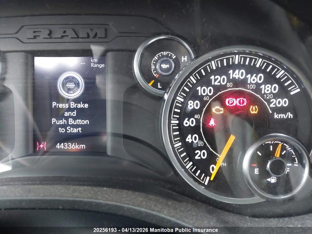 1C6RRFGG5NN477270 Dodge Ram 1500 Tradesman Crew Cab