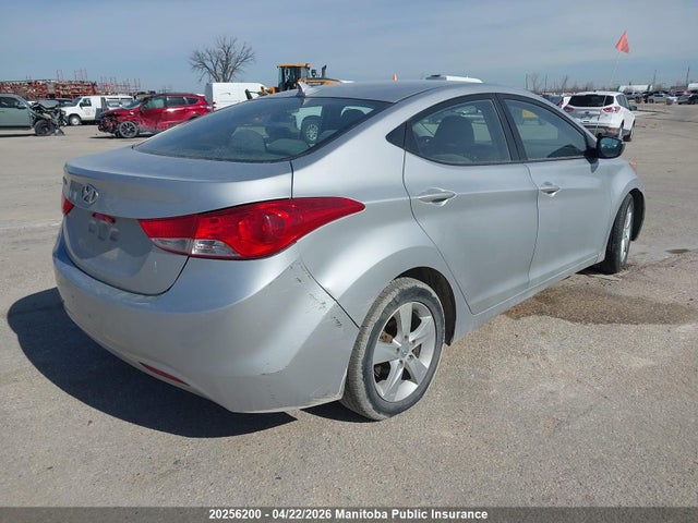 Продажа на аукционе авто 2013 Hyundai Elantra Gls, vin: 5NPDH4AE8DH243849, номер лота: 20256200