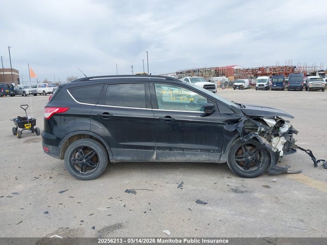 1FMCU9G93EUB74103 Ford ESCAPE SE