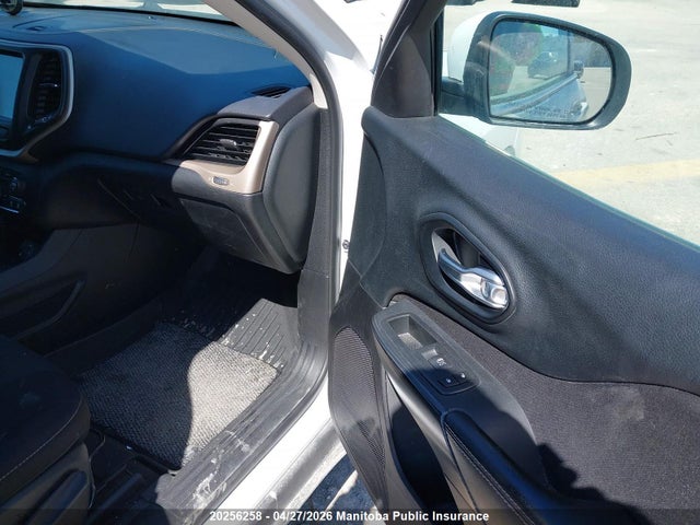 Продажа на аукционе авто 2015 Jeep Cherokee North, vin: 1C4PJMCB8FW754382, номер лота: 20256258