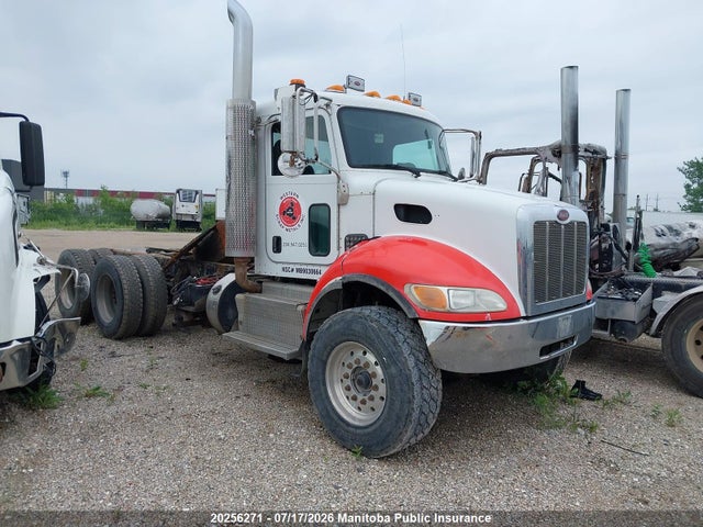 20256271 :رقم المزاد ، 2NP3LN9X7DM174828 vin ، 2013 Peterbilt  مزاد بيع