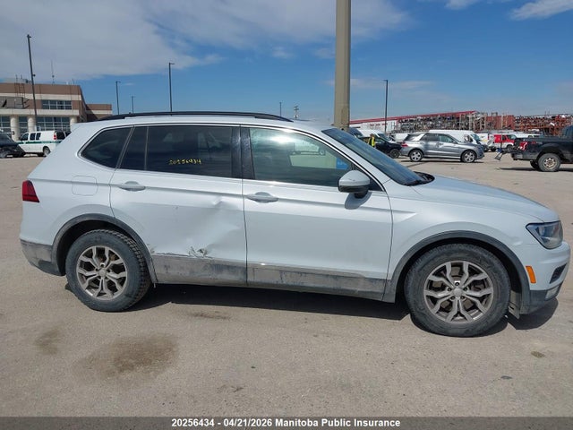 20256434 :رقم المزاد ، 3VV2B7AX1JM169175 vin ، 2018 Volkswagen Tiguan 2.0 Tsi مزاد بيع