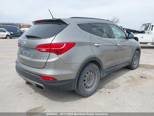 5XYZUDLB0GG321167 Hyundai Santa Fe Sport 2.4 Luxury