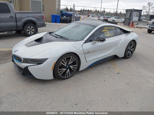 WBY2Z2C51FV392028 BMW I8