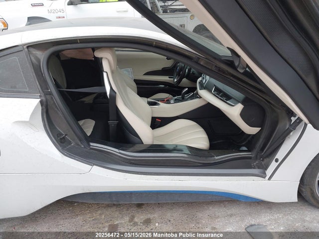 WBY2Z2C51FV392028 BMW I8
