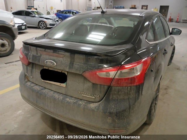 Ford Focus Titanium 2014 1FADP3J23EL331570 Image 4