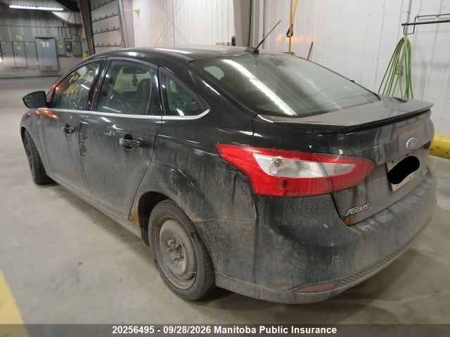 Ford Focus Titanium 2014 1FADP3J23EL331570 Image 5