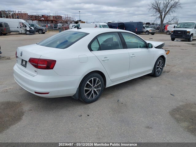 3VWD67AJ1GM265885 Volkswagen Jetta 1.4 Tsi
