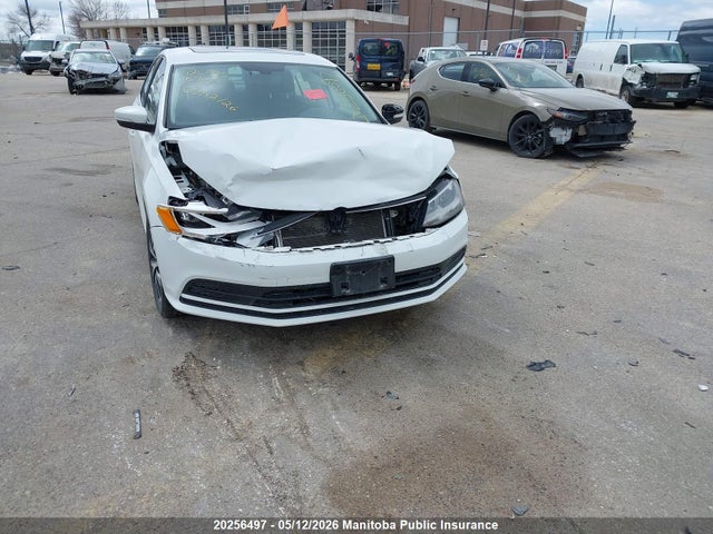 3VWD67AJ1GM265885 Volkswagen Jetta 1.4 Tsi