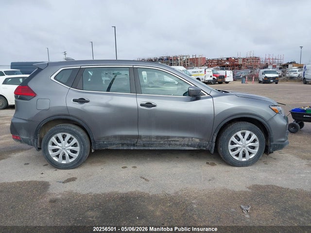 5N1AT2MV0HC800302 Nissan ROGUE S