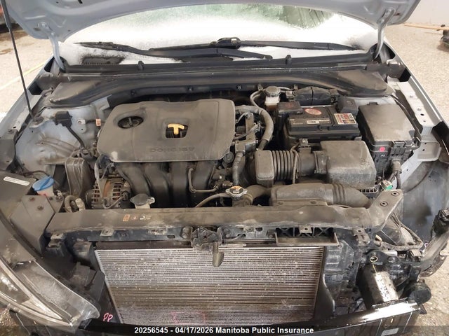2020 Hyundai Elantra Essential მანქანა იყიდება აუქციონზე, vin: KMHD74LF6LU939540, აუქციონის ნომერი: 20256545