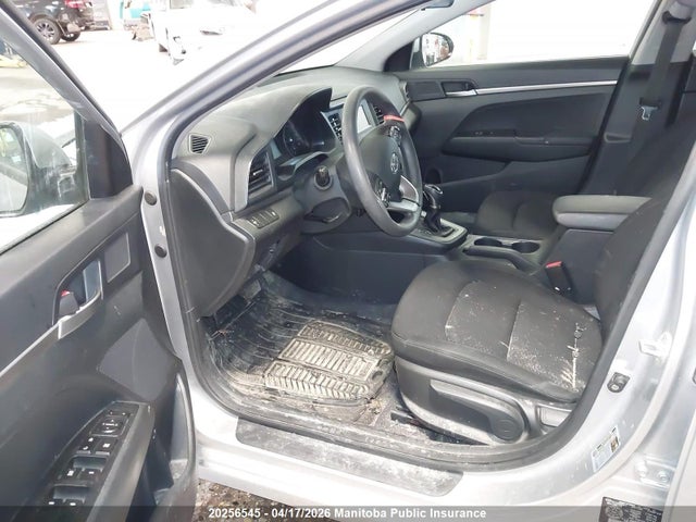 2020 Hyundai Elantra Essential მანქანა იყიდება აუქციონზე, vin: KMHD74LF6LU939540, აუქციონის ნომერი: 20256545