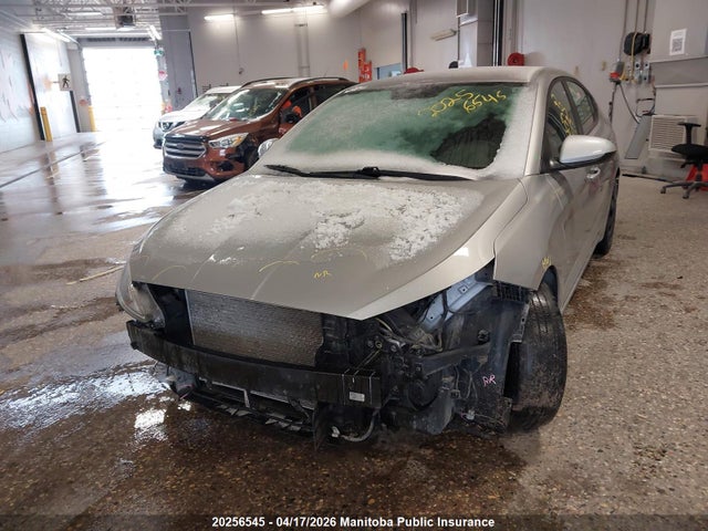 2020 Hyundai Elantra Essential მანქანა იყიდება აუქციონზე, vin: KMHD74LF6LU939540, აუქციონის ნომერი: 20256545