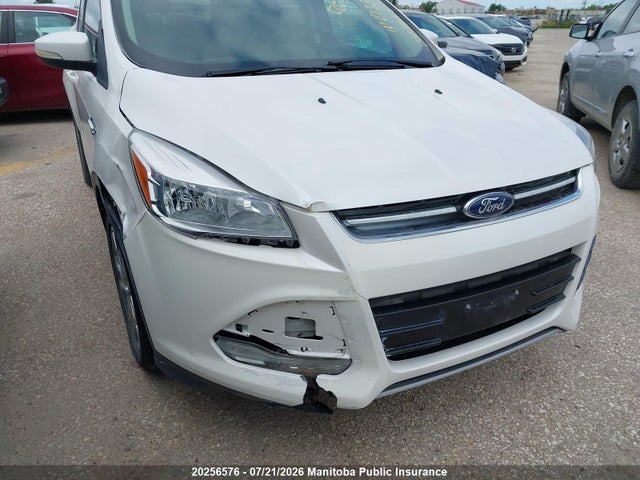 20256576 :رقم المزاد ، 1FMCU9H94DUB73572 vin ، 2013 Ford Escape Sel مزاد بيع