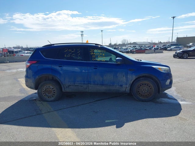 1FMCU9GD3JUA38312 Ford ESCAPE SE
