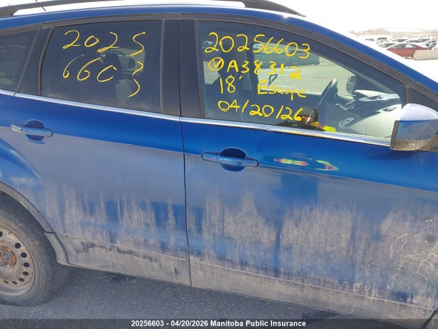 1FMCU9GD3JUA38312 Ford ESCAPE SE