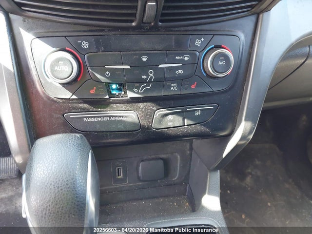 1FMCU9GD3JUA38312 Ford ESCAPE SE