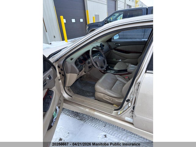 20256667 :رقم المزاد ، 19UUA56832A804154 vin ، 2002 Acura 3.2 Tl Type S مزاد بيع