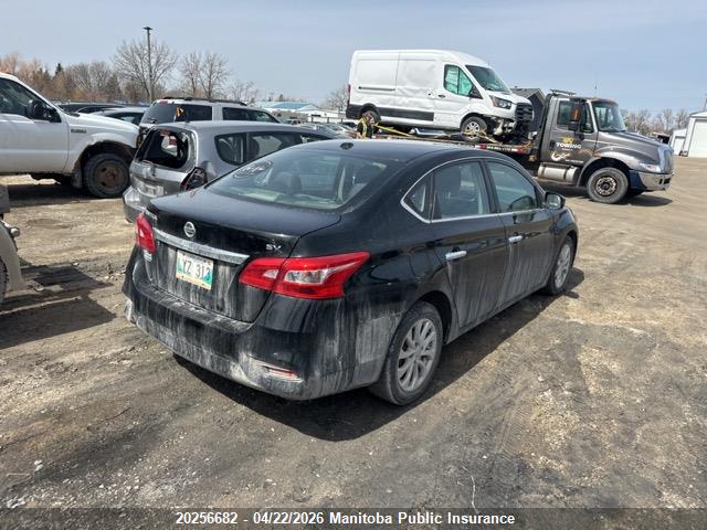 3N1AB7AP9JY277551 Nissan Sentra 1.8 S