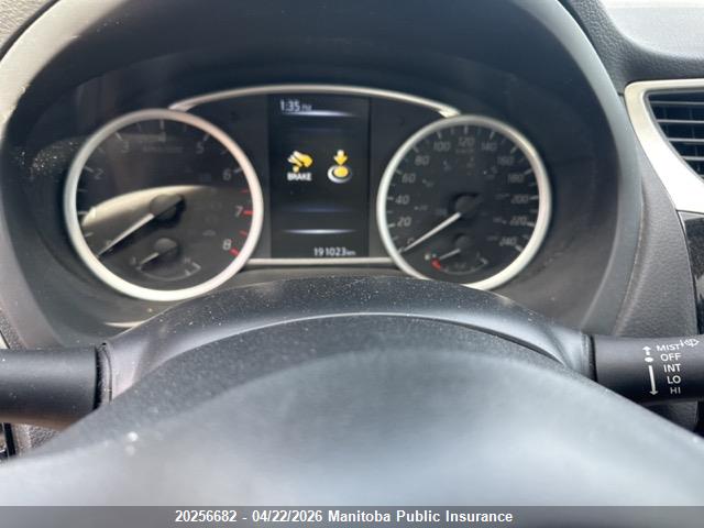 3N1AB7AP9JY277551 Nissan Sentra 1.8 S