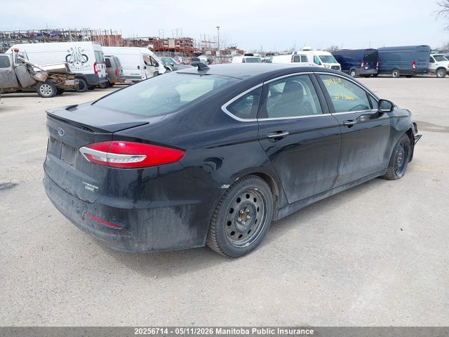 Продажа на аукционе авто 2020 Ford Fusion Titanium Hybrid, vin: 3FA6P0RUXLR141308, номер лота: 20256714