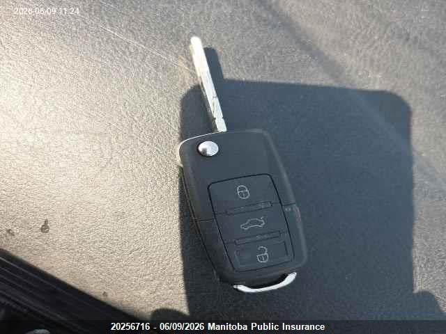 20256716 :رقم المزاد ، 3VWSB69M72M147005 vin ، 2002 Volkswagen Jetta Gls مزاد بيع
