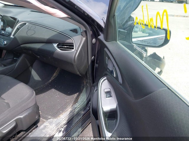 1G1ZD5STXNF206651 Chevrolet MALIBU LT