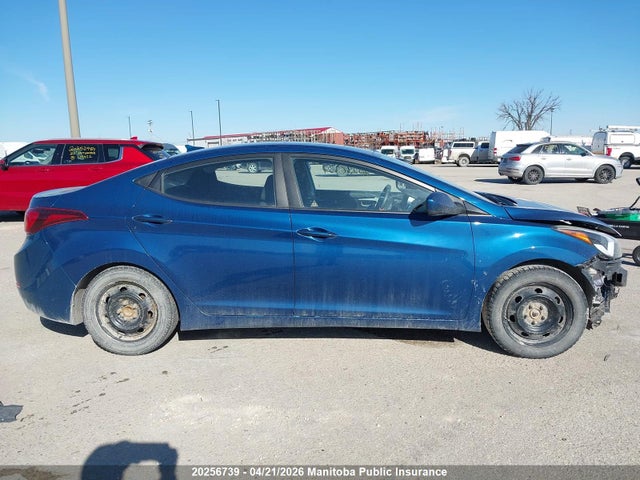 Продажа на аукционе авто 2016 Hyundai Elantra Se, vin: KMHDH4AE3GU529792, номер лота: 20256739