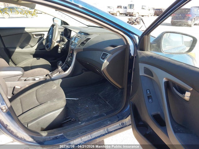 Продажа на аукционе авто 2016 Hyundai Elantra Se, vin: KMHDH4AE3GU529792, номер лота: 20256739