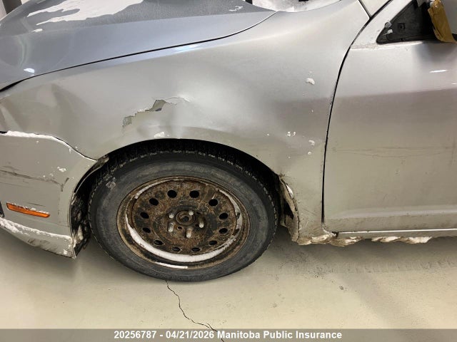 20256787 :رقم المزاد ، 3FAHP0HAXBR163095 vin ، 2011 Ford Fusion Se مزاد بيع