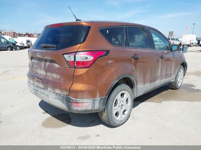 1FMCU0F7XHUE60210 Ford ESCAPE S