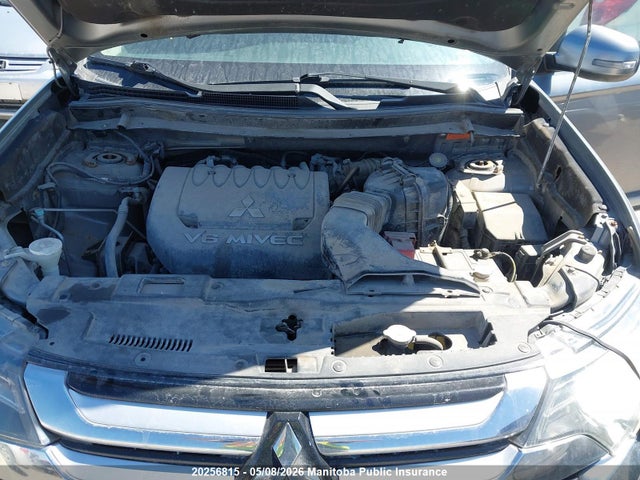 JA4JZ3AX0GZ604011 Mitsubishi Outlander Se