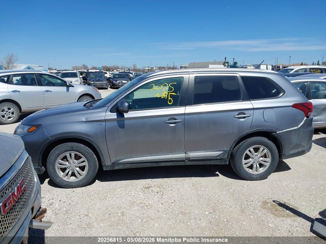 JA4JZ3AX0GZ604011 Mitsubishi Outlander Se